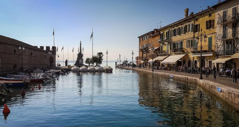 Lazise Lago Di Garda Garda Italia