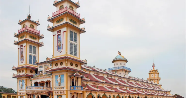 Legrandtempleducaodaisme Tayninh 6575964971