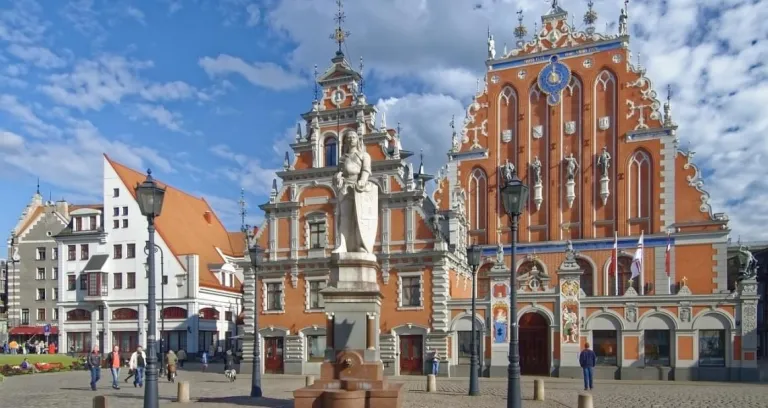 Lettonia Riga Piazza Del Municipio 1