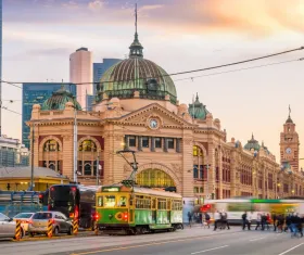 Fed Square e Flinders Street Railway Station