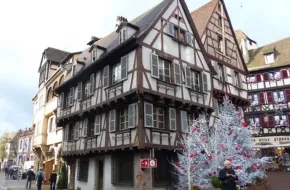 Natale 2023 a Colmar: cosa fare, info pratiche e consigli