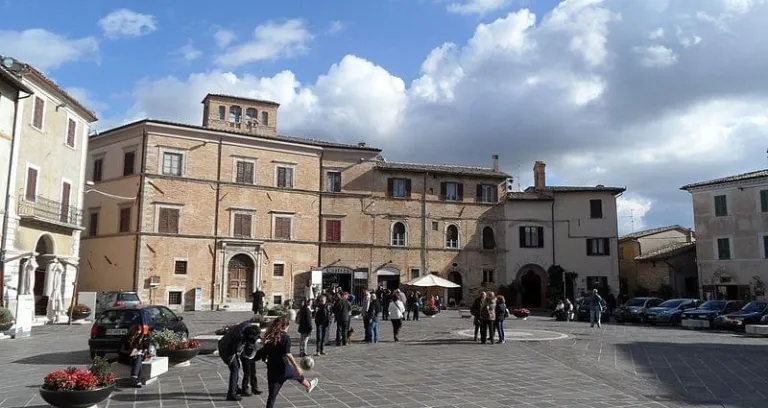 06036 Montefalco Pg Italy Panoramio 1