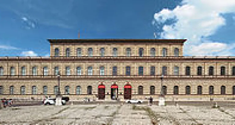 Munchner Residenz 2014 08 02 Pano 1