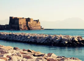 Visita a Napoli in crociera: itinerari fai da te, consigli e tour