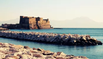 Visita a Napoli in crociera: itinerari fai da te, consigli e tour