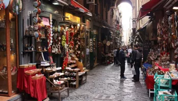 Vita notturna a Napoli: locali e quartieri della movida