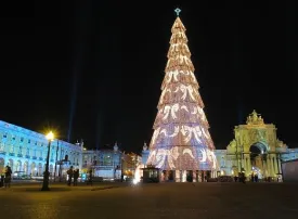Natale 2025 a Lisbona: cosa fare tra mercatini e luci natalizie