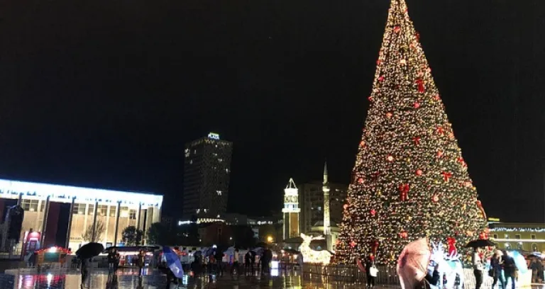 Christmas Market On Skanderbeg Square 2 28wpwtr17 29