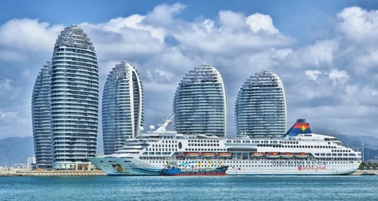 Nave Hainan Cina Skyline