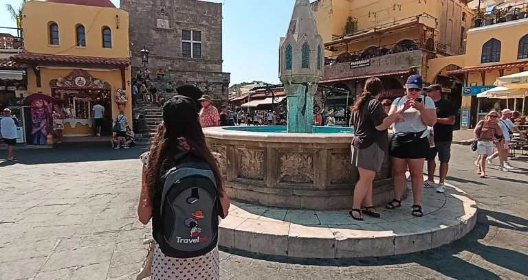 Old Town Piazza Ippocrate