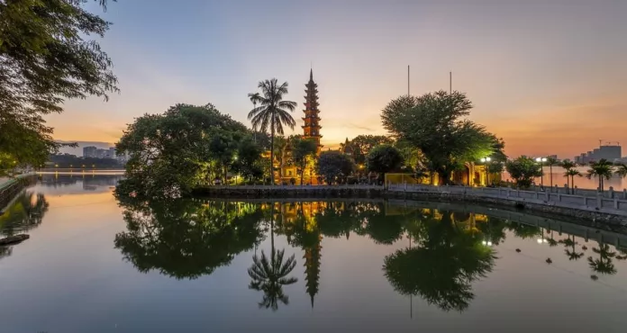 Pagoda Lago Tramonto Borgata Hanoi