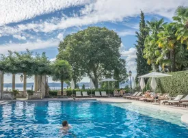 Sirmione, Lago di Garda: cosa vedere, dove mangiare e cosa fare la sera