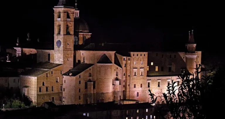 Urbino Palazzo Ducale Notte