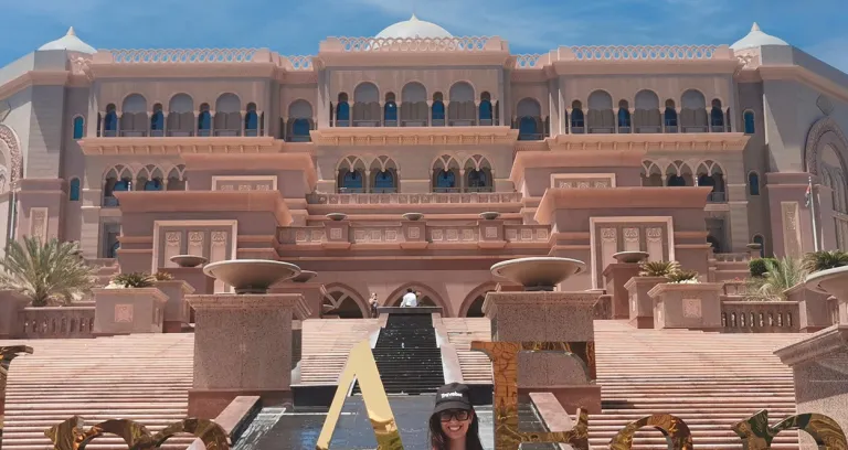 Palazzo Emirates 2 Ritagliata 1