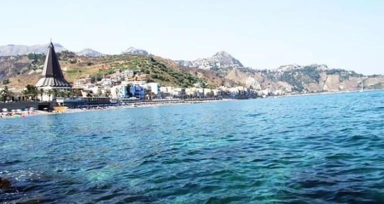 panorama giardini naxos