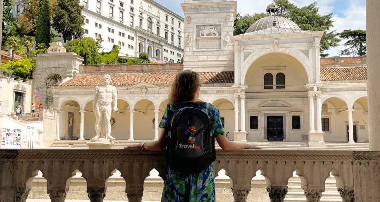 Piazza Della Liberta E Loggia Del Lionello2