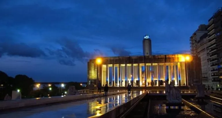 monumento a la bandera