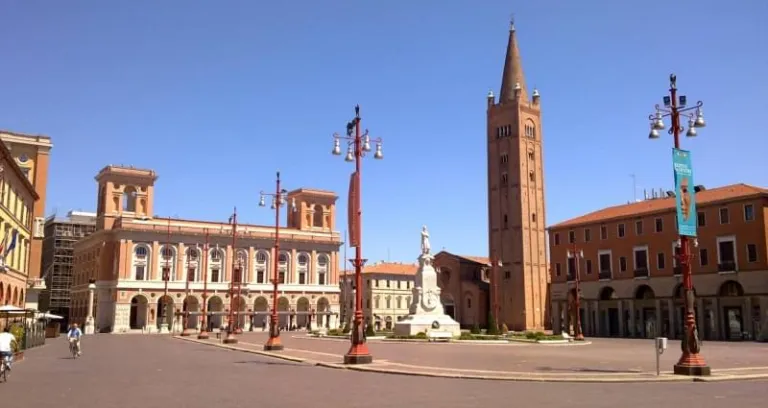 Piazza Aurelio Saffi