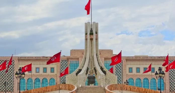 Place Tunisie Tunis Drapeaux