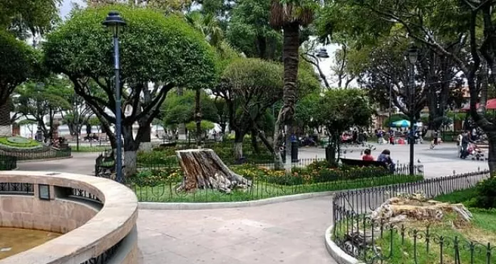 plaza 25 de mayo sucre bolivia