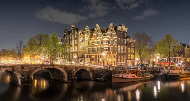 Ponte Fiume Architettura Amsterdam