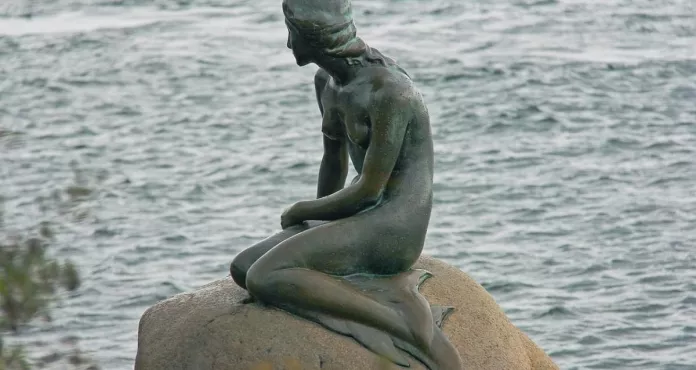 Popolare La Sirenetta Sirena Statua