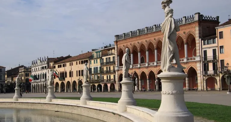 Prato Della Valle Italia Parco