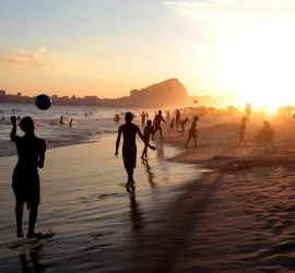 Vacanze al mare: le 15 mete estive più trasgressive al mondo