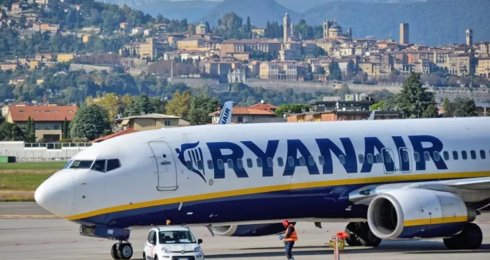 Ryanair 737 Boeing Bgy Aeroporto