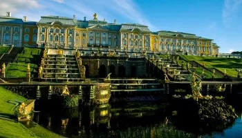 Reggia e parco di Peterhof