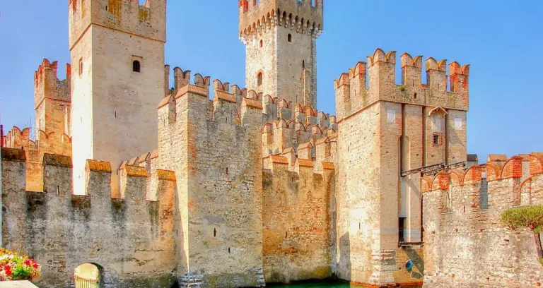 Sirmione Garda Castello Scaligero 1