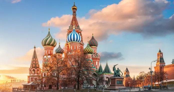 St Basil S Cathedral Red Square Moscow Blue Sky With Pink Clouds Light Morning Sun 1