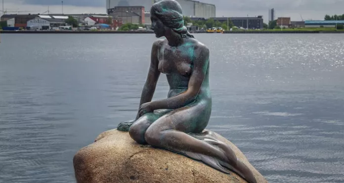 Statua Sirenetta Copenaghen 1
