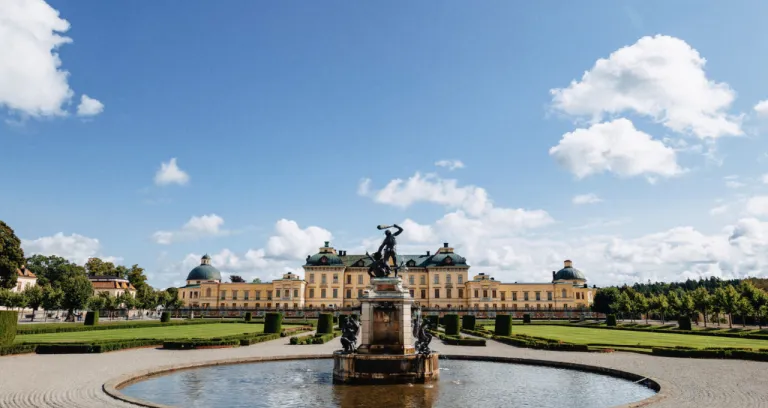 Stockholm Palace Royal Palace View From Fountain Park Sweden 1