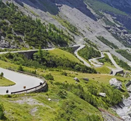 Passi stradali più alti del mondo