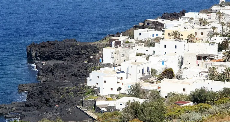 Stromboli ginostra