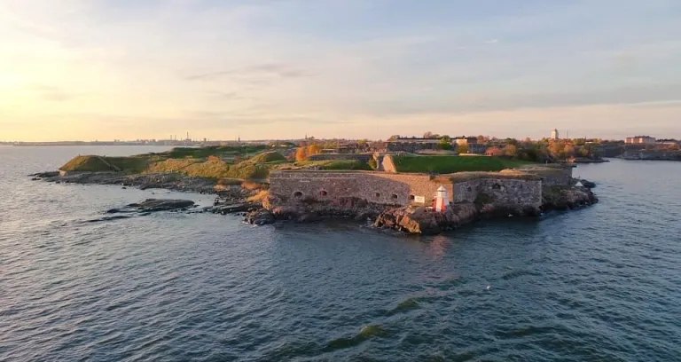 suomenlinna 334371_960_720