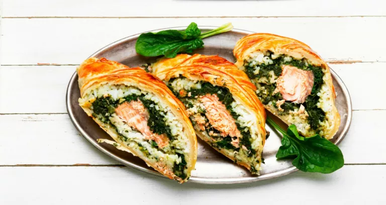 Tasty Roll With Salmon Rice Spinach Fish Pie Fish Wellington