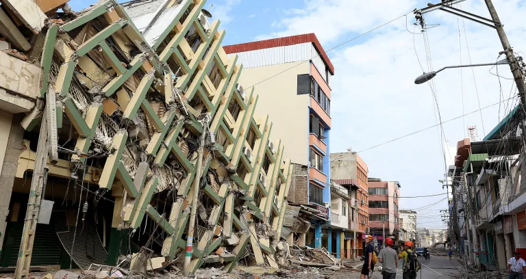 Terremotoportoviejo 26490375356