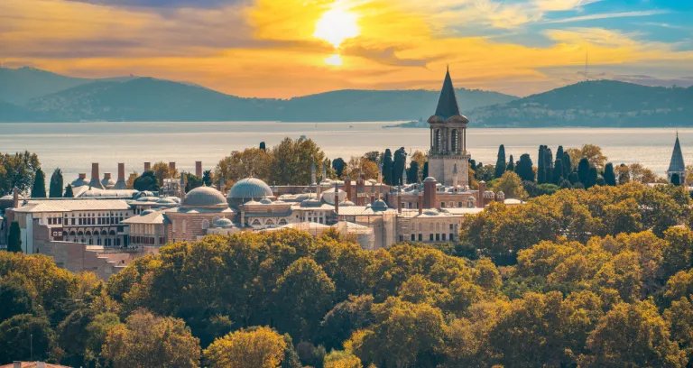 Topkapi Palace Before Marmara Sea Istanbul Turkey Looking Topkapi Palace Istanbul Sunset 1