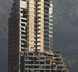 La Torre di David a Caracas: una baraccopoli in un grattacielo