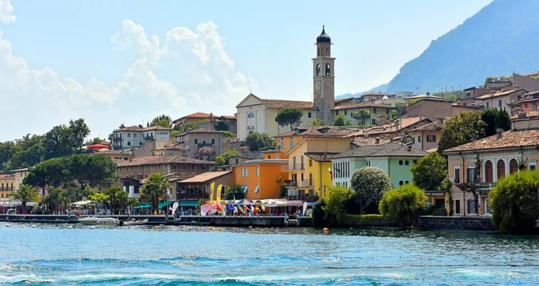 Towns Riva Del Garda Area 1
