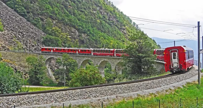 Ferrovia Del Bernina