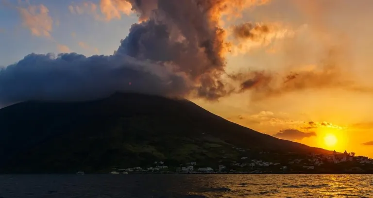 Tromboli Eolie Sicilia Vulcano