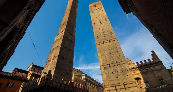 Two Famous Falling Towers Asinelli Garisenda Morning Bologna Emilia Romagna Italy