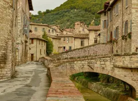 Gubbio, Umbria: cosa vedere, dove mangiare e cosa fare la sera