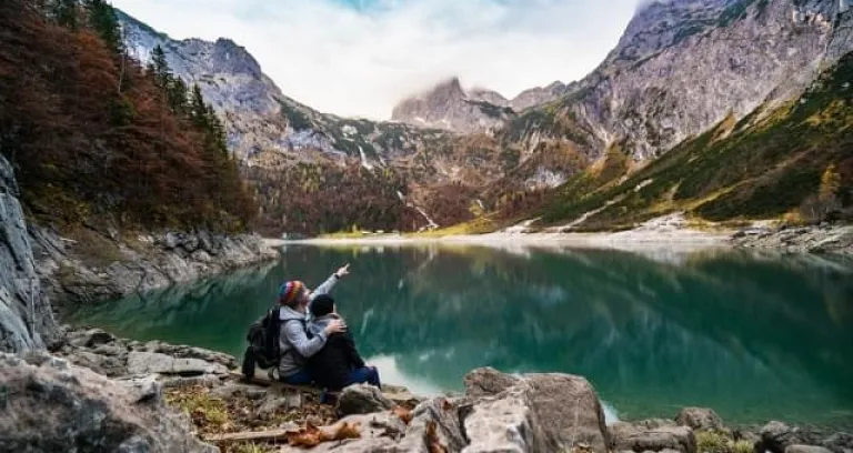 Avventura Lago Di Montagna Alpi