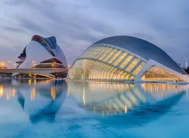 Come muoversi a Valencia: mezzi pubblici, card e abbonamenti