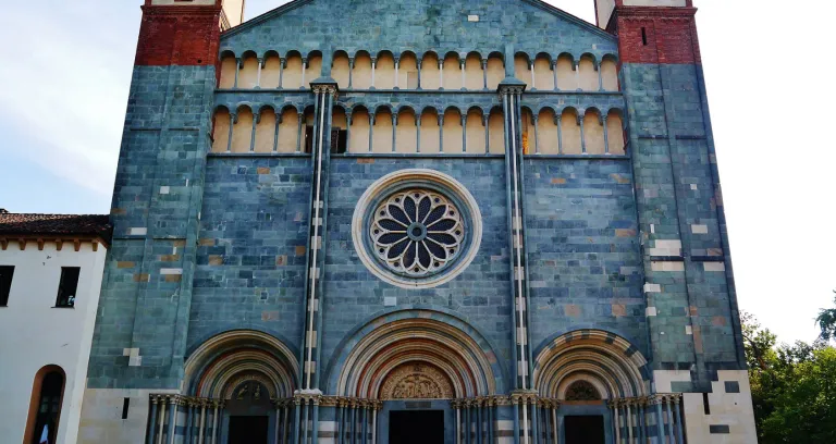 Vercelli Basilica Di Sant Andrea Esterno Facciata 2