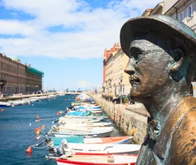 Canal Grande, Ponte Rosso e Statua di James Joyce